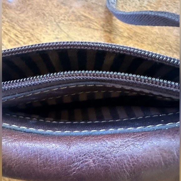 Jack Georges “The Voyager Mini Leather Crossbody” 5” X 7” X 1.25” Dark Brown EUC - Picture 9 of 16